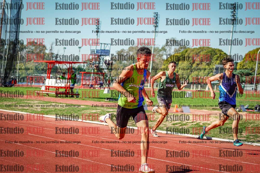 Fotos de los 400 m llanos de varones