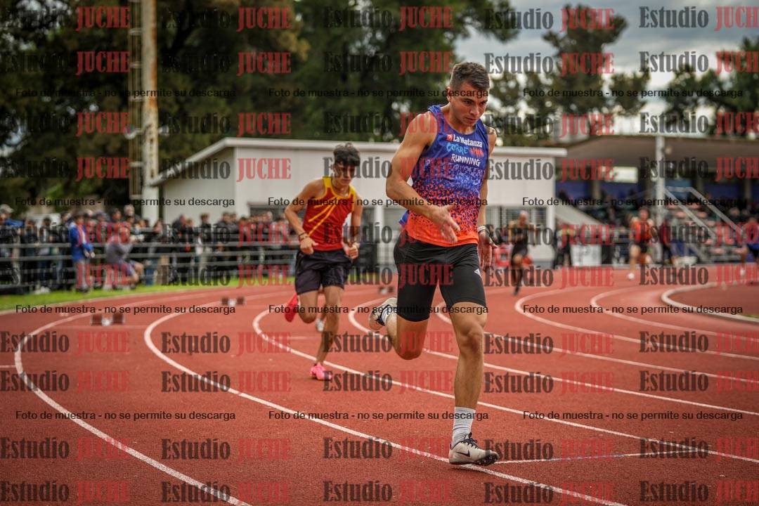 Fotos de los 400 m llanos de varones