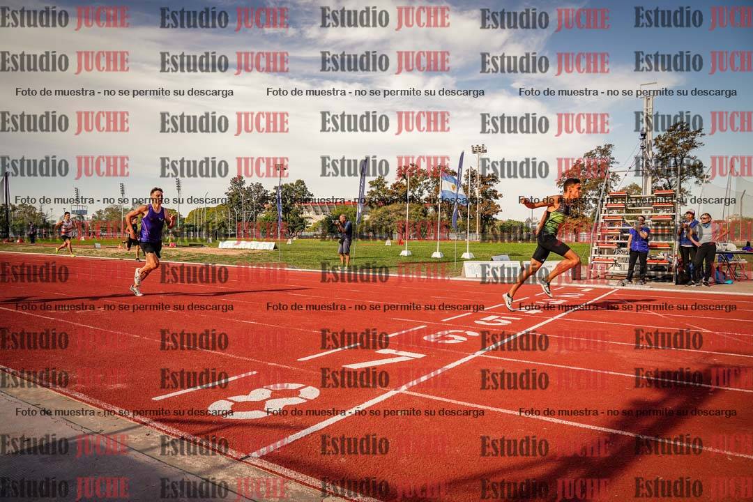 Fotos de los 400 m llanos de varones