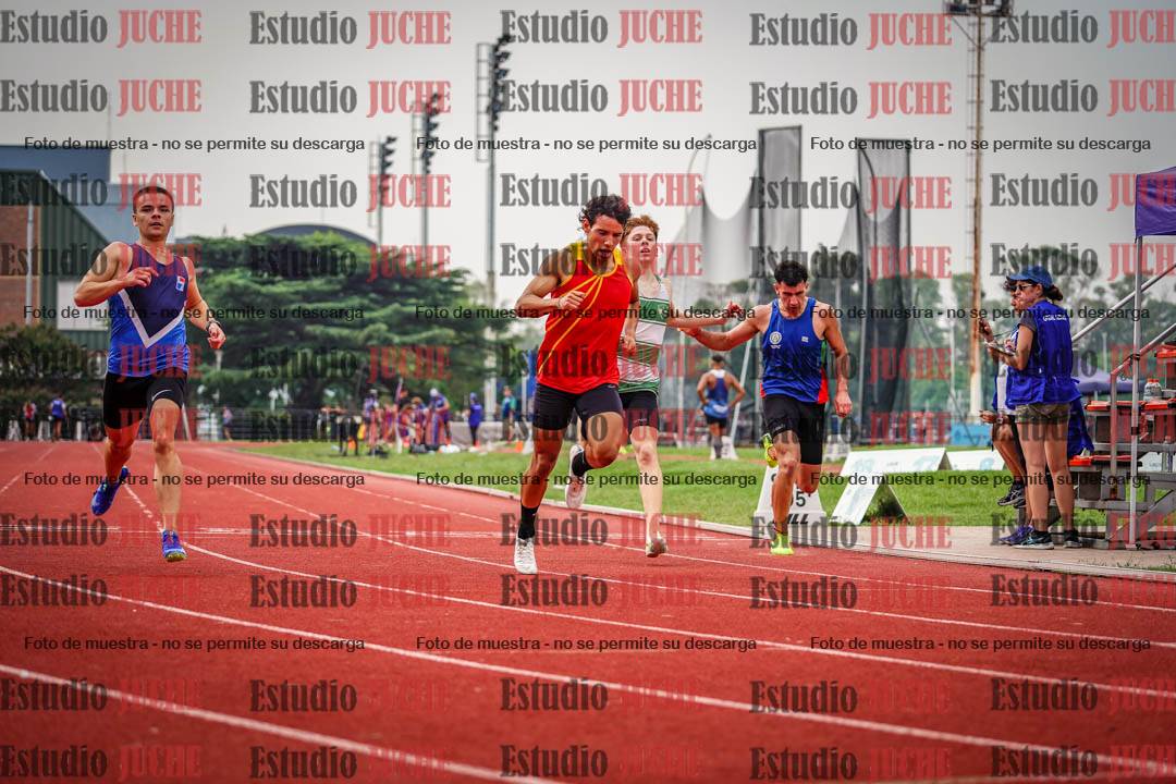 Fotos de los 200 m llanos de varones