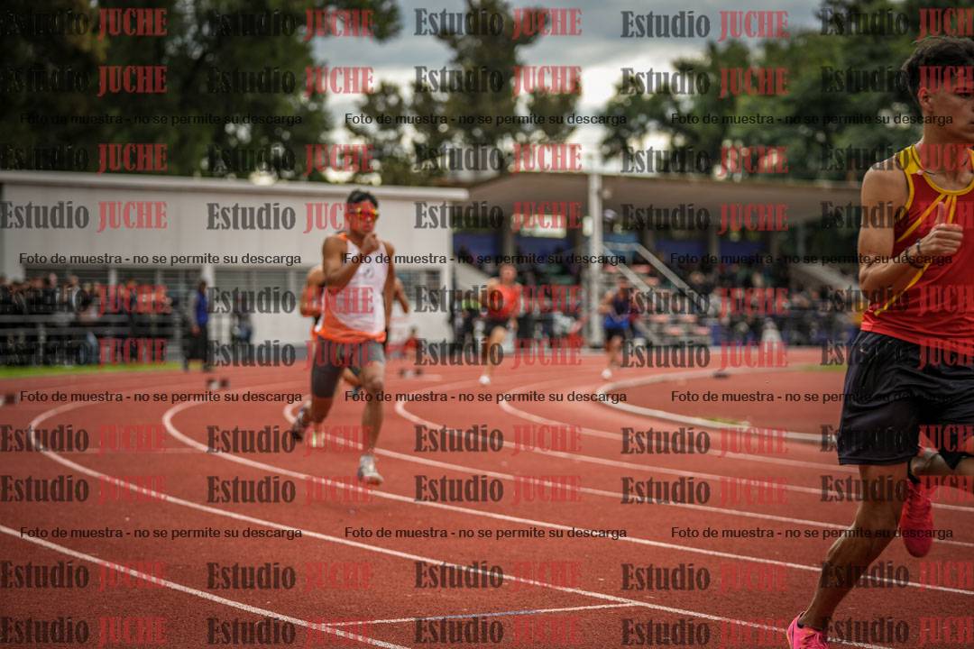 Fotos de los 400 m llanos de varones