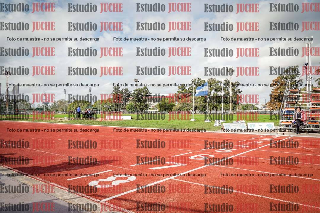 Fotos de los 400 m llanos de varones
