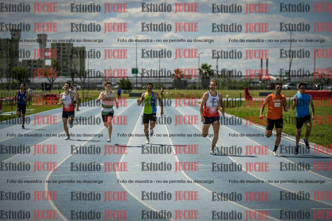 Fotos de los 400 m llanos de varones