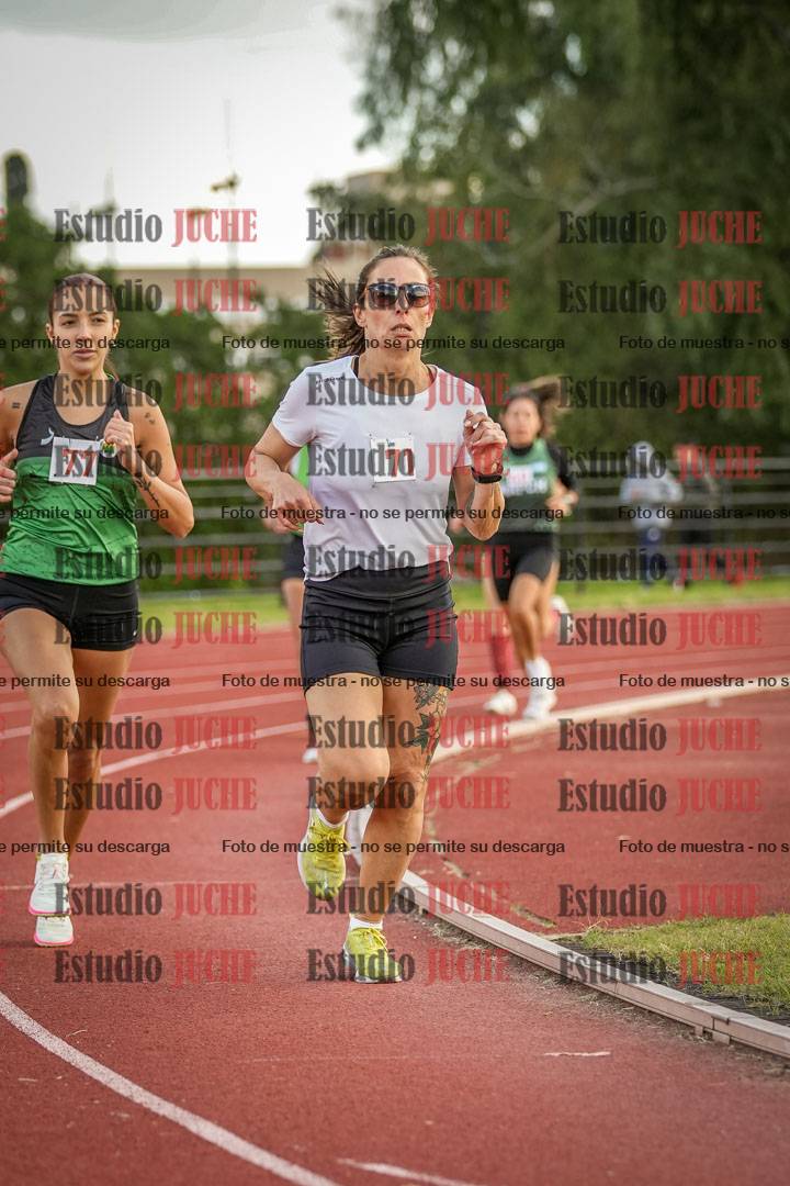Fotos de los 1500 m llanos de mujeres