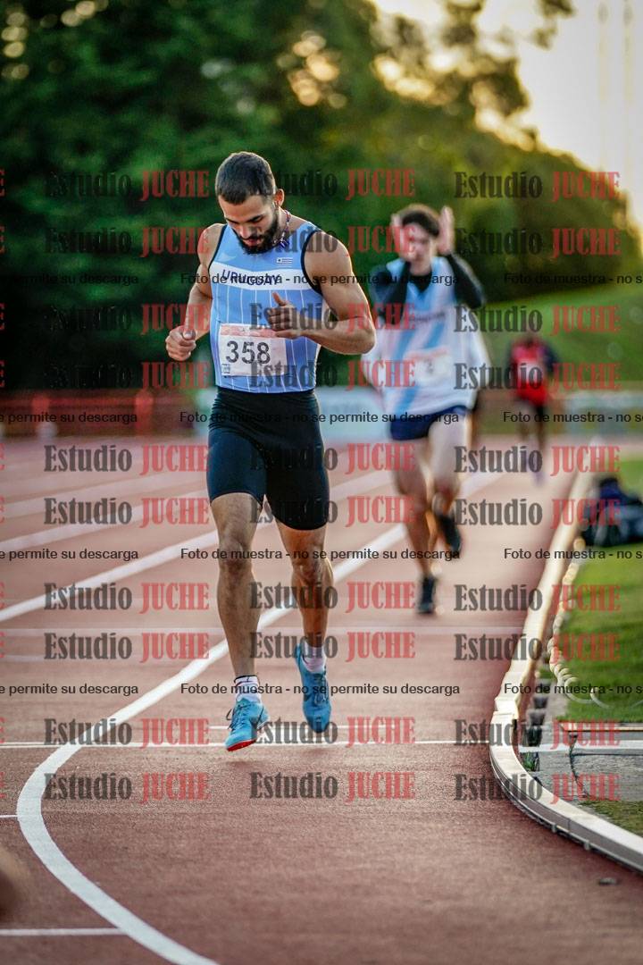 Fotos de los 1500 m llanos de varones - deca 10