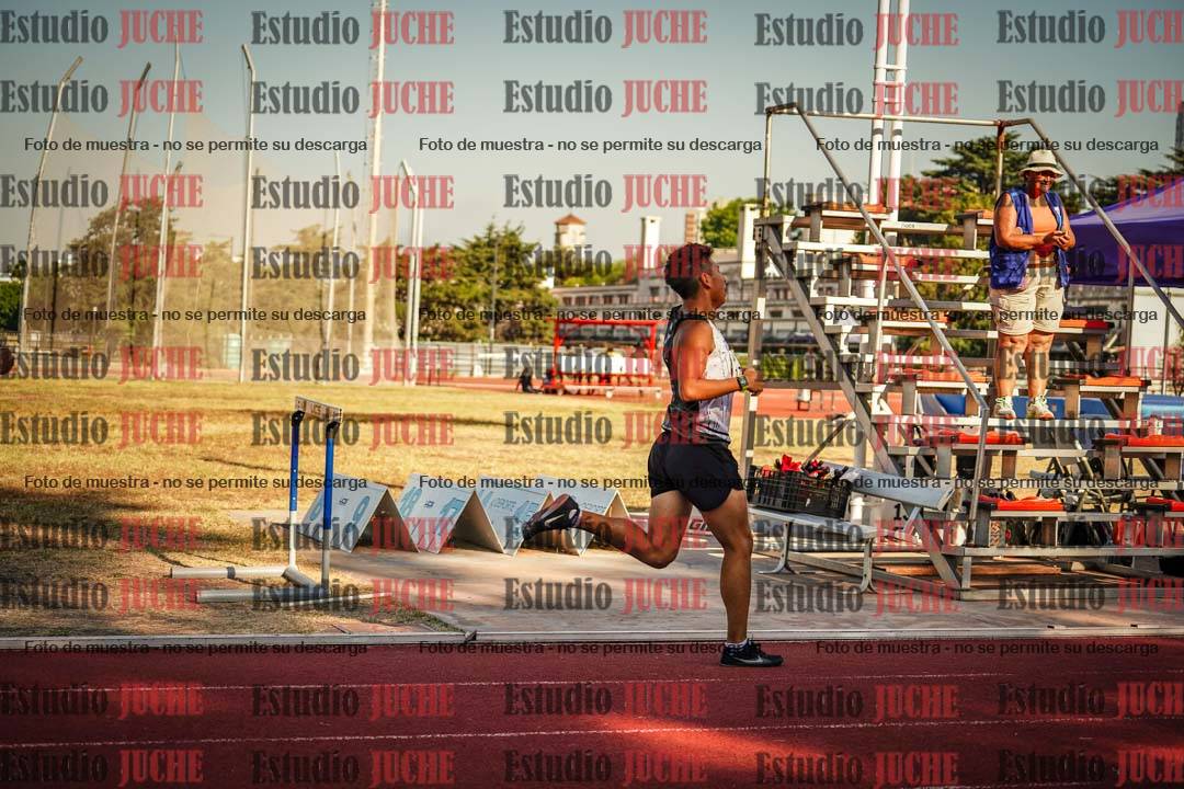 Fotos de los 800 m llanos de varones
