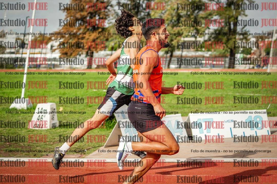Fotos de los 400 m llanos de varones