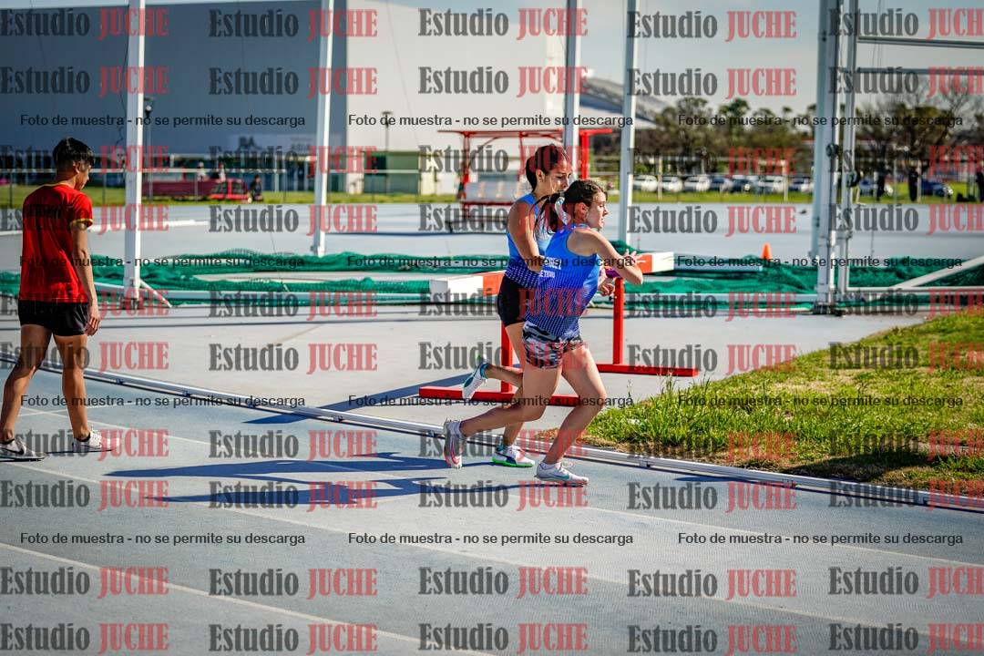 Fotos de las postas 8x300 m mixtas