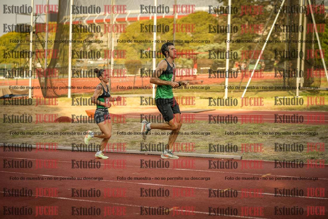 Fotos de los 5000 m llanos de mujeres y varones