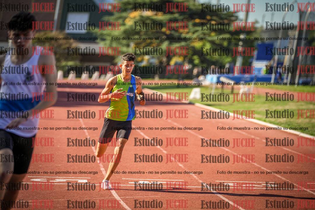 Fotos de los 400 m llanos de varones
