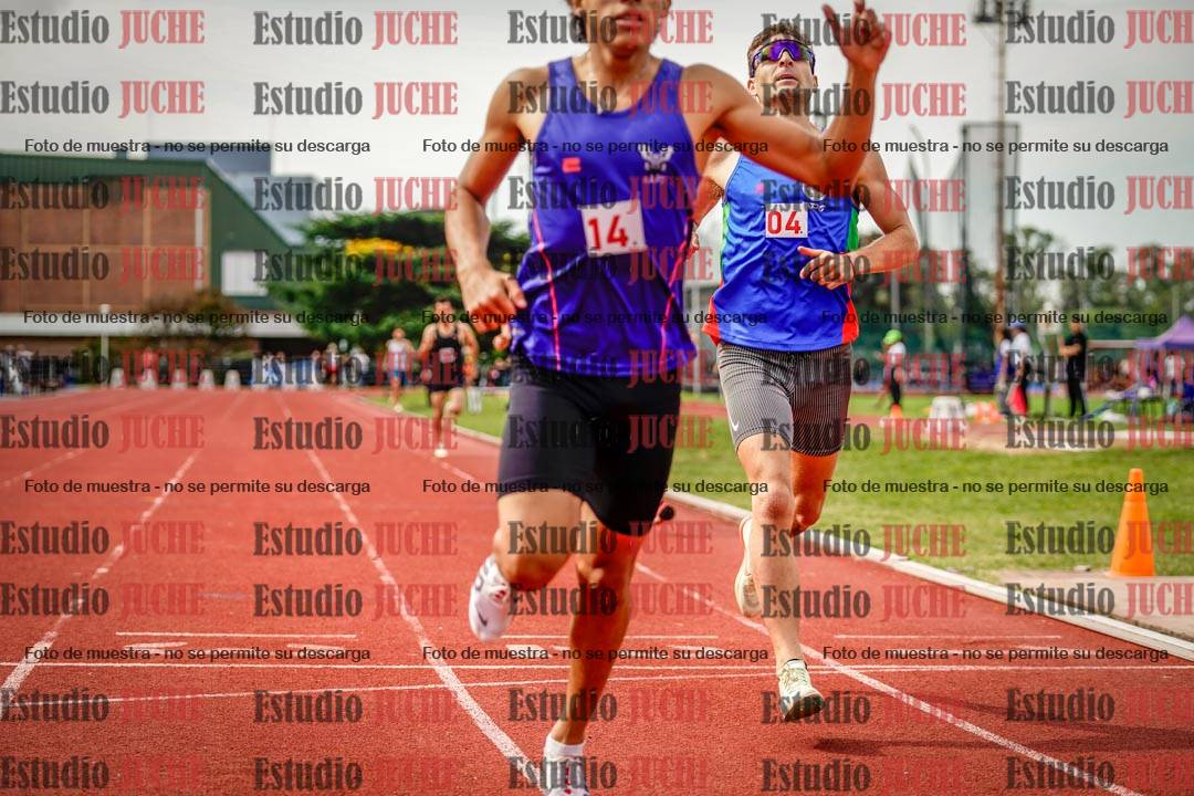 Fotos de los 800 m de varones