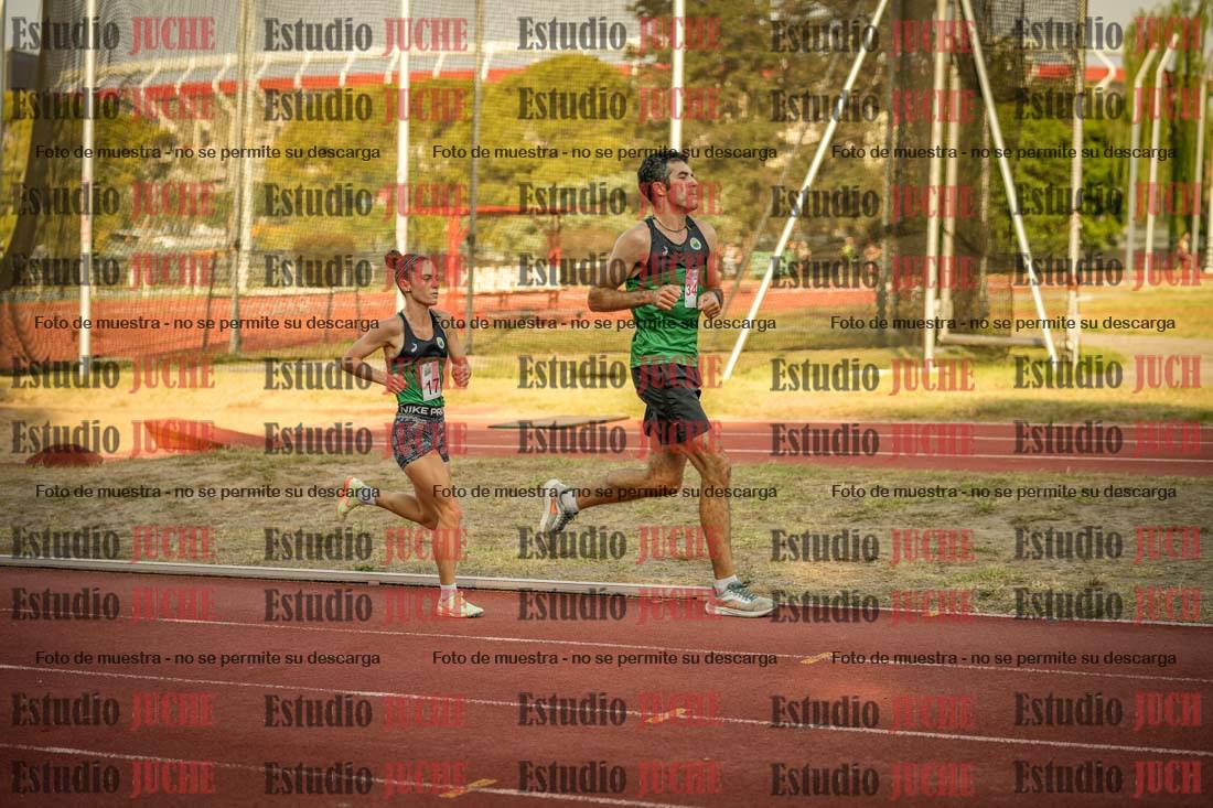 Fotos de los 5000 m llanos de mujeres y varones