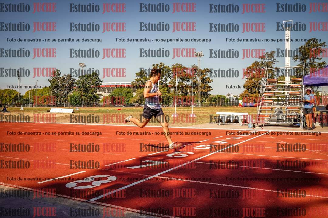 Fotos de los 400 m llanos de varones