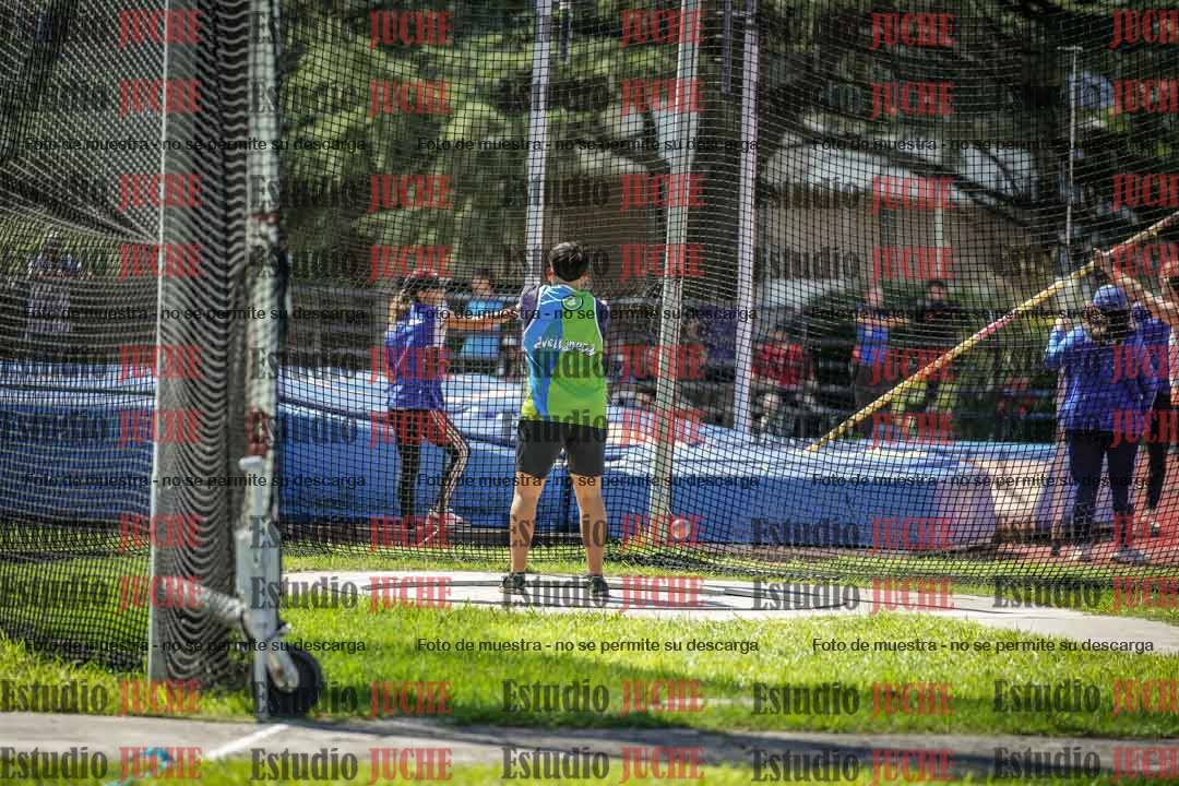 Fotos del lanzamiento de martillo de varones