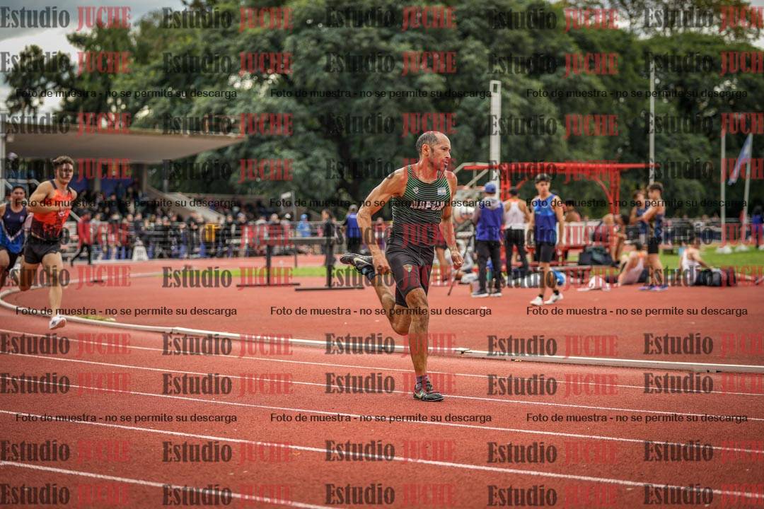 Fotos de los 400 m llanos de varones