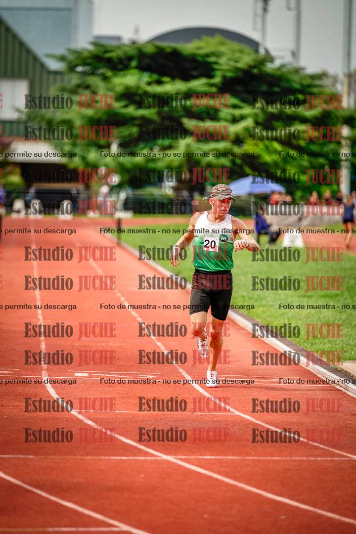Fotos de los 3000 m con obstáculos de varones