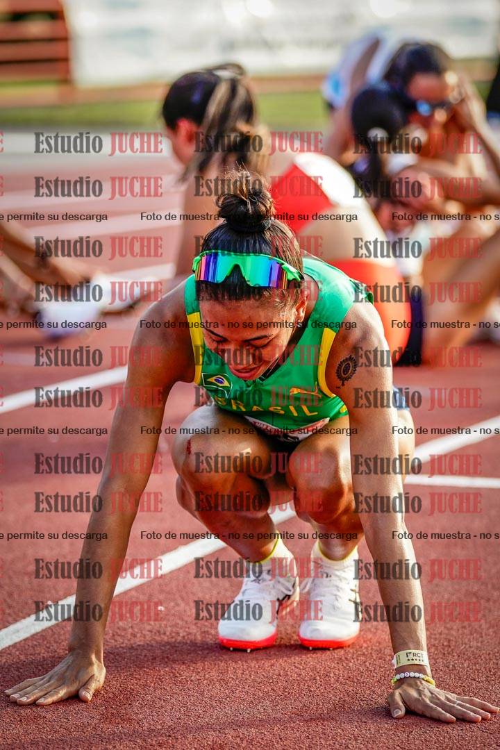 Fotos de algunos extras y podios del día 1