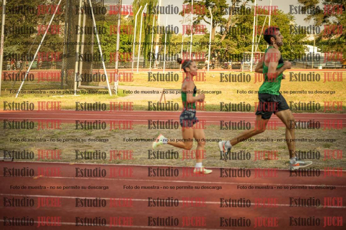 Fotos de los 5000 m llanos de mujeres y varones