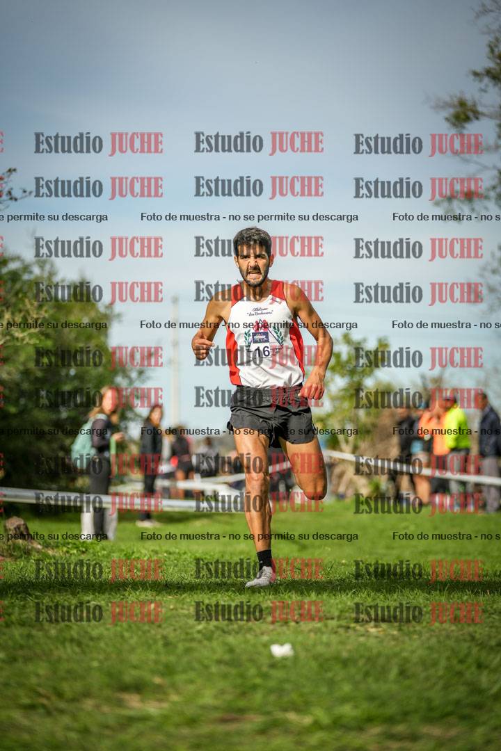 Fotos de la llegada del cross de 8000 m