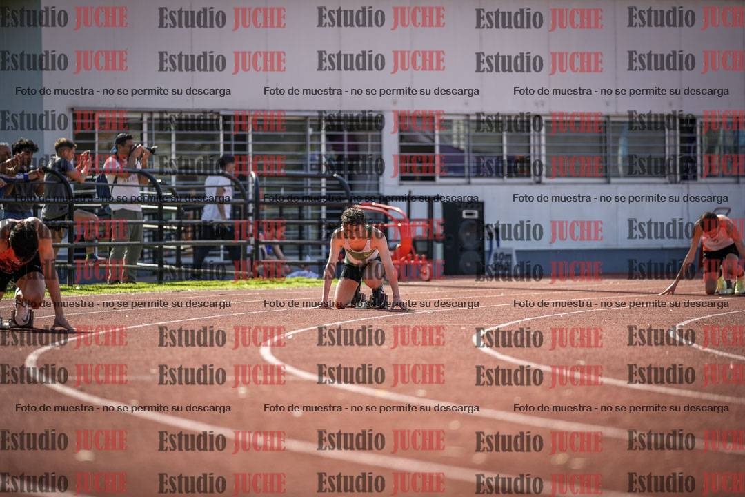 Fotos de los 400 m llanos de varones