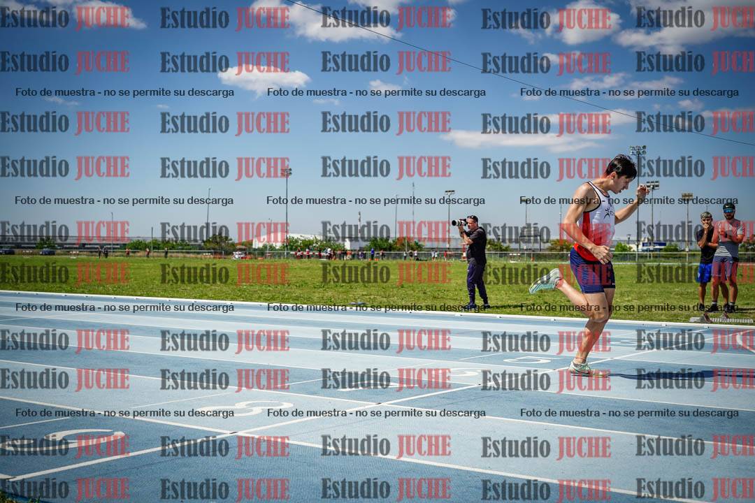 Fotos de los 400 m llanos de varones