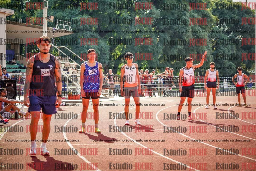 Fotos de los 800 m llanos de varones