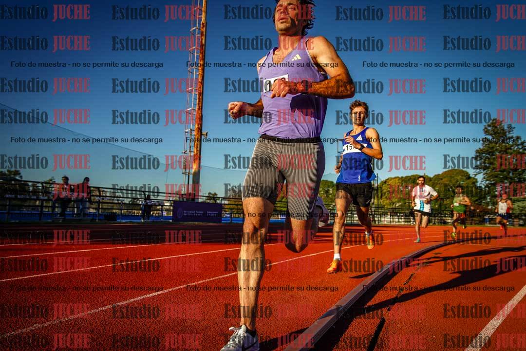 Fotos de los 3000 m llanos de varones