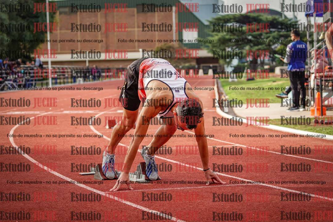 Fotos de los 400 m llanos de varones