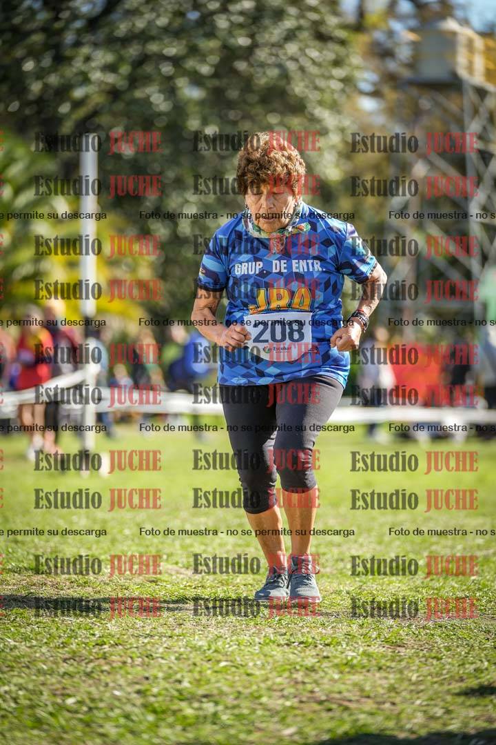 Fotos de la llegada del cross de 1500 m