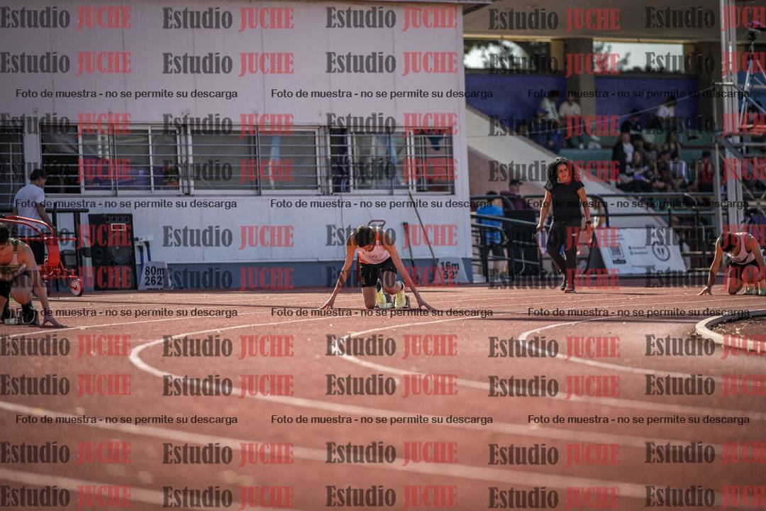 Fotos de los 400 m llanos de varones