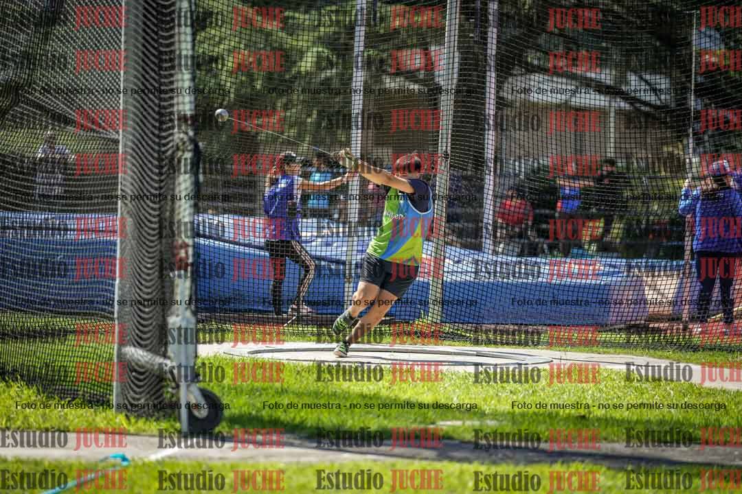 Fotos del lanzamiento de martillo de varones
