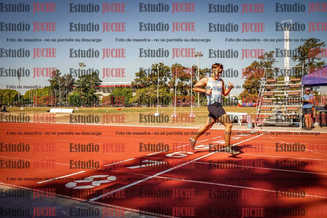 Fotos de los 400 m llanos de varones