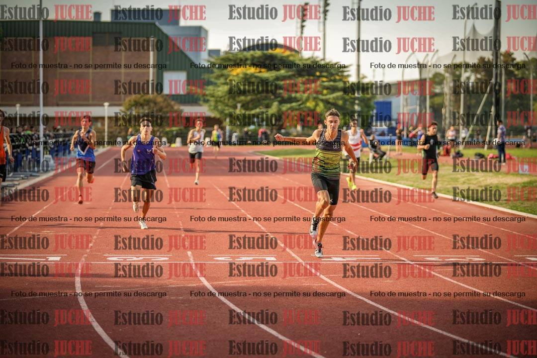 Fotos de los 400 m llanos de varones