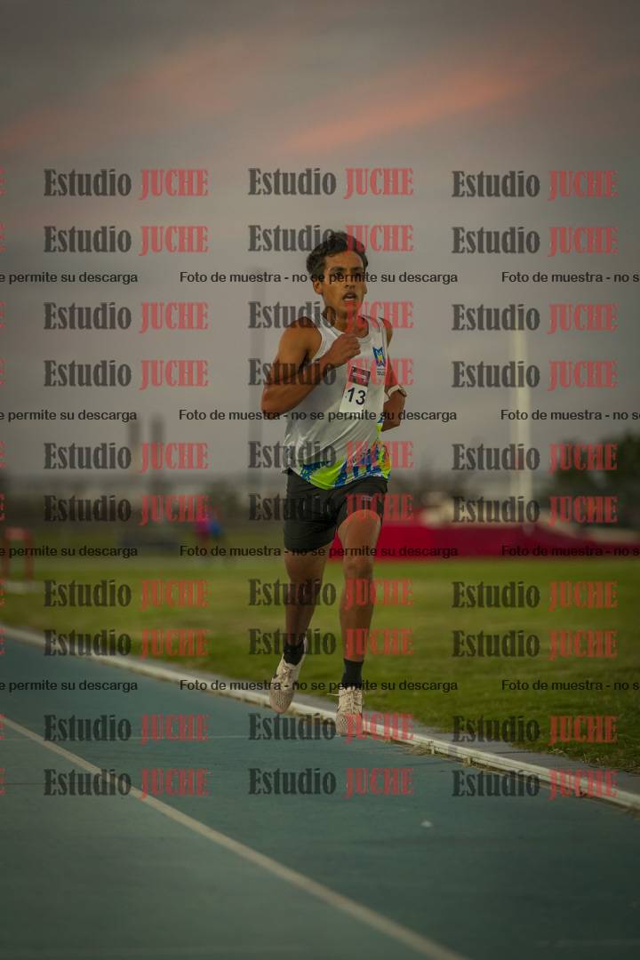Fotos de los 3000 m llanos de varones