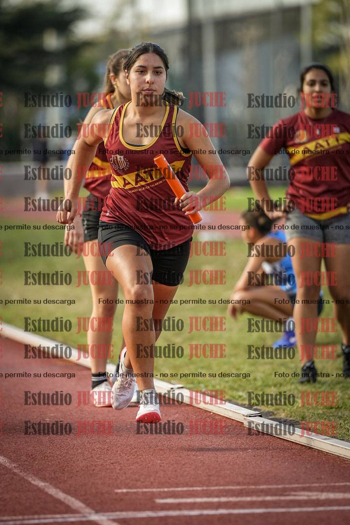 Fotos de las postas 4x400 m llanos de mujeres
