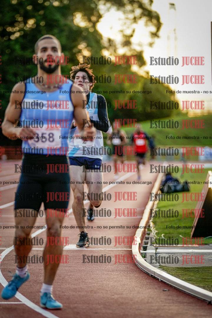 Fotos de los 1500 m llanos de varones - deca 10