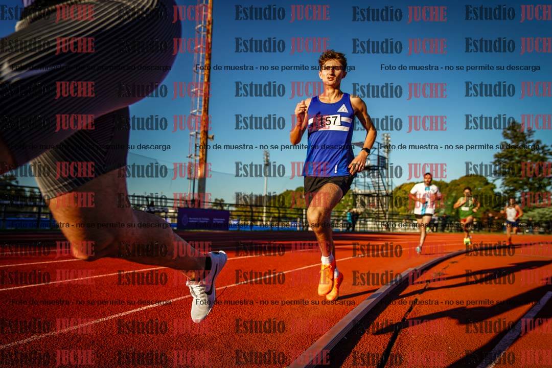 Fotos de los 3000 m llanos de varones