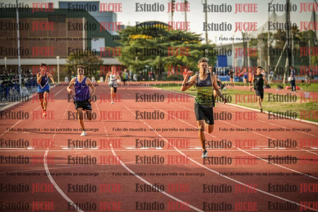 Fotos de los 400 m llanos de varones