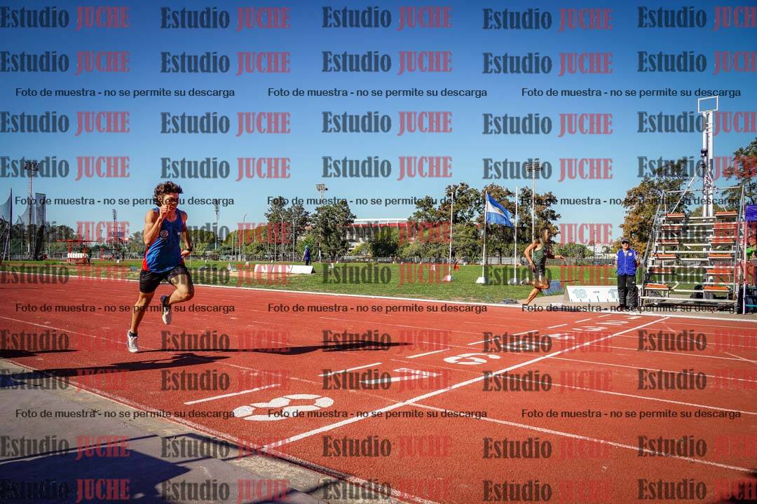 Fotos de los 400 m llanos de varones