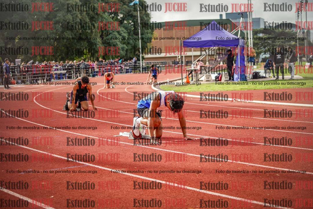 Fotos de los 400 m llanos de varones