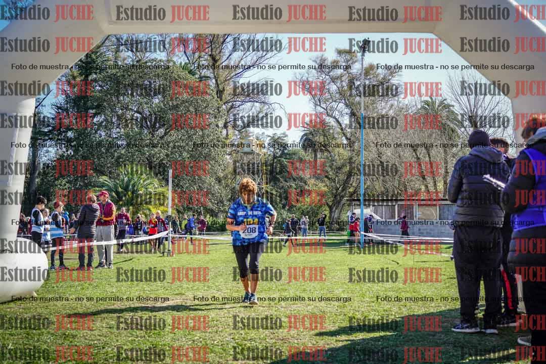 Fotos de la llegada del cross de 1500 m
