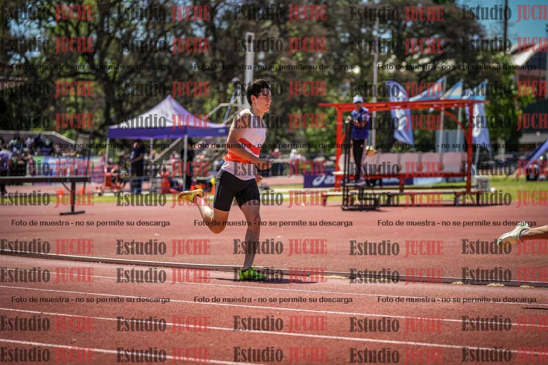 Fotos de los 400 m llanos de varones