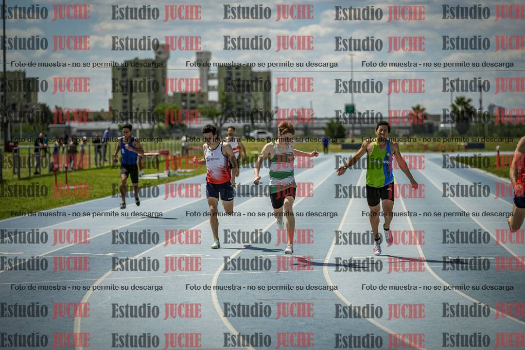 Fotos de los 400 m llanos de varones