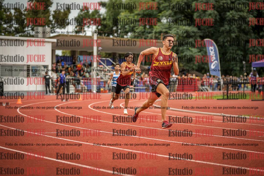 Fotos de los 400 m llanos de varones