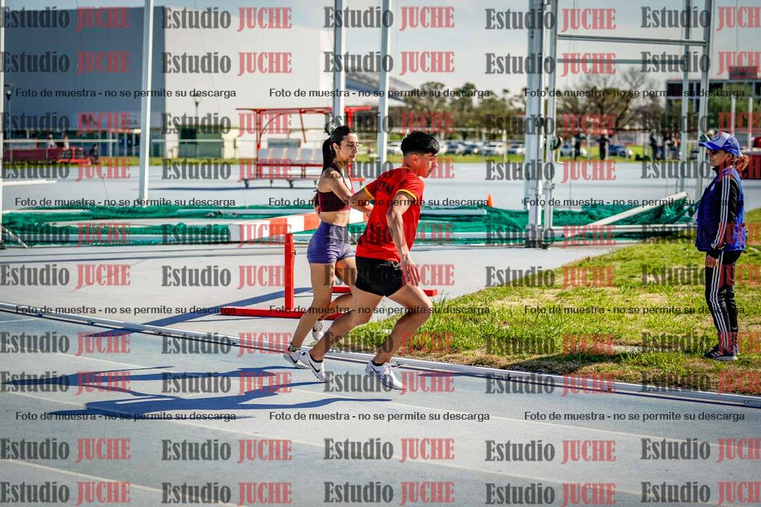 Fotos de las postas 8x300 m mixtas