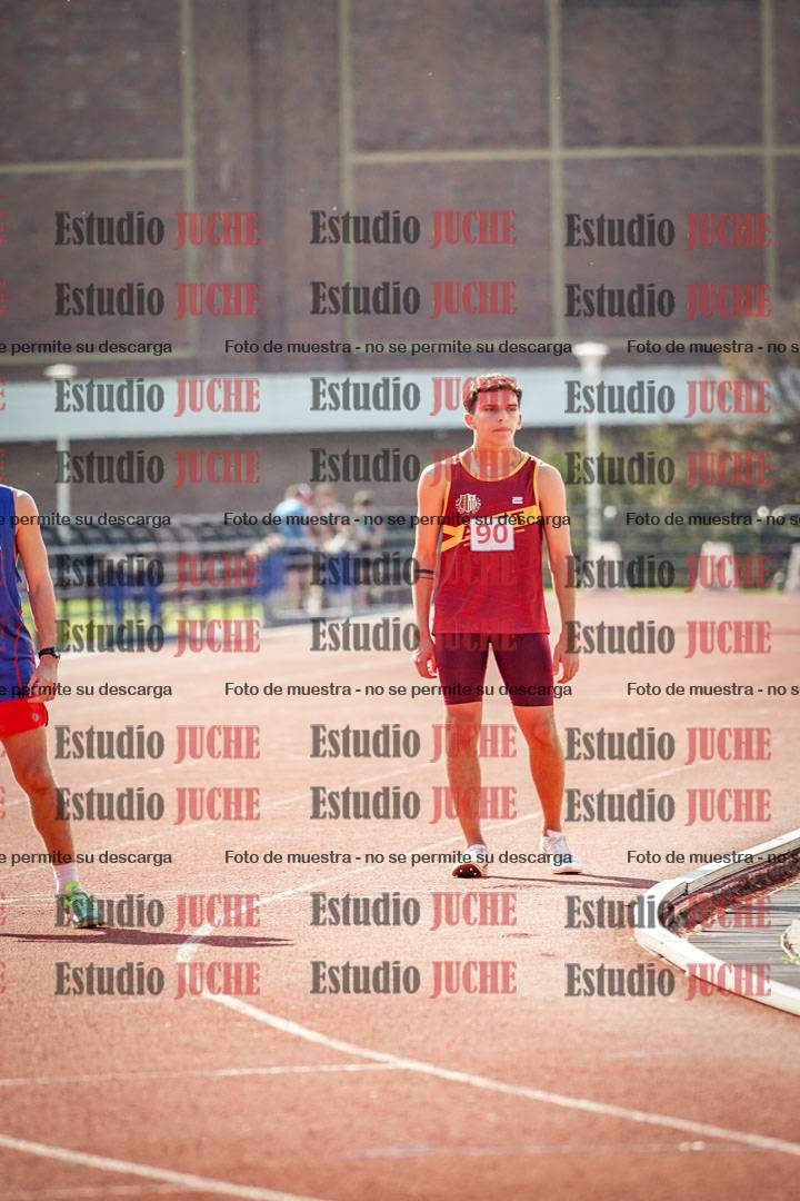 Fotos de los 800 m llanos de varones