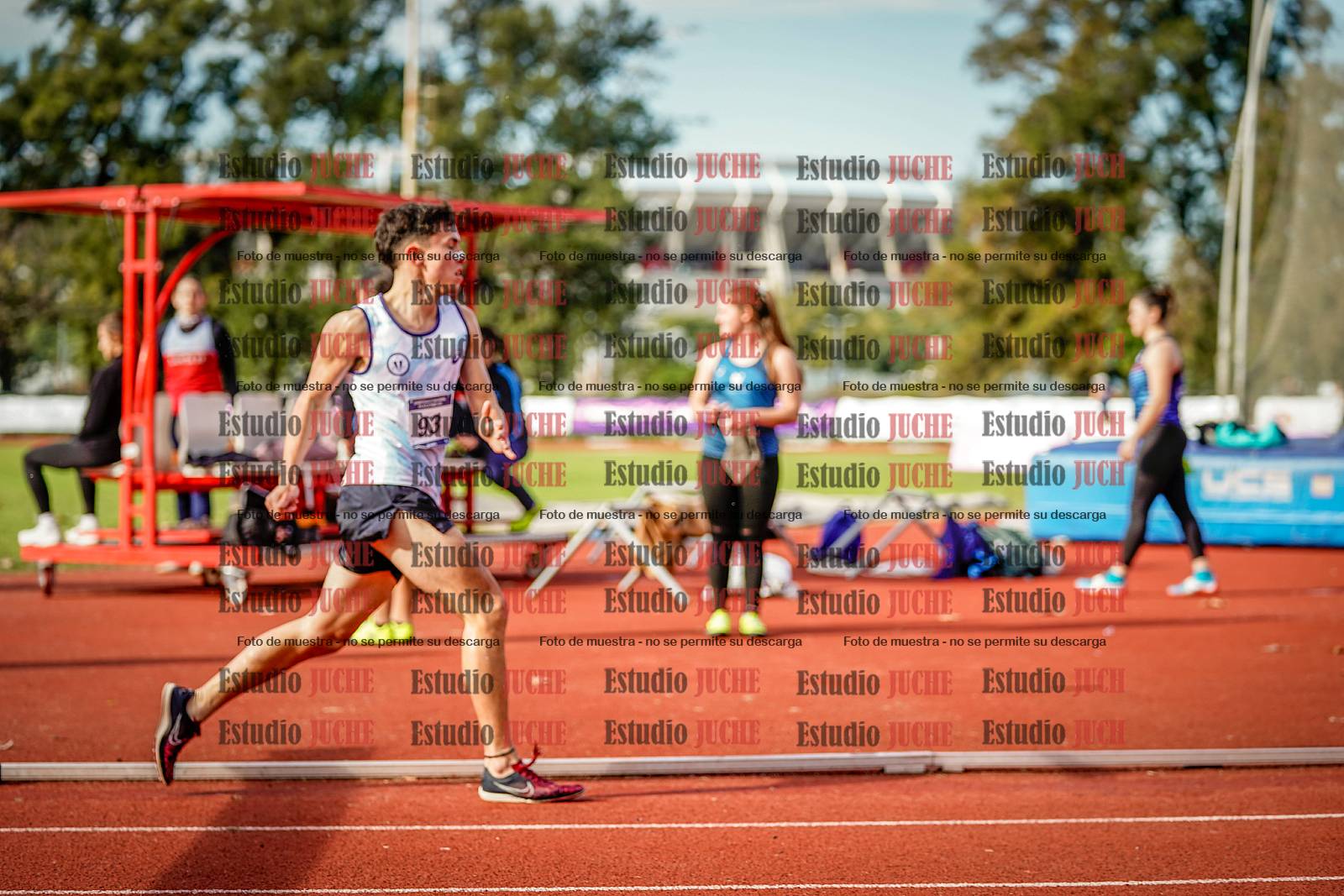Fotos de los 3000 m con obstáculos de varones