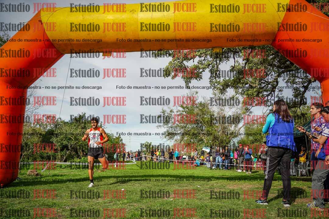 Fotos de la llegada del cross de 8000 m