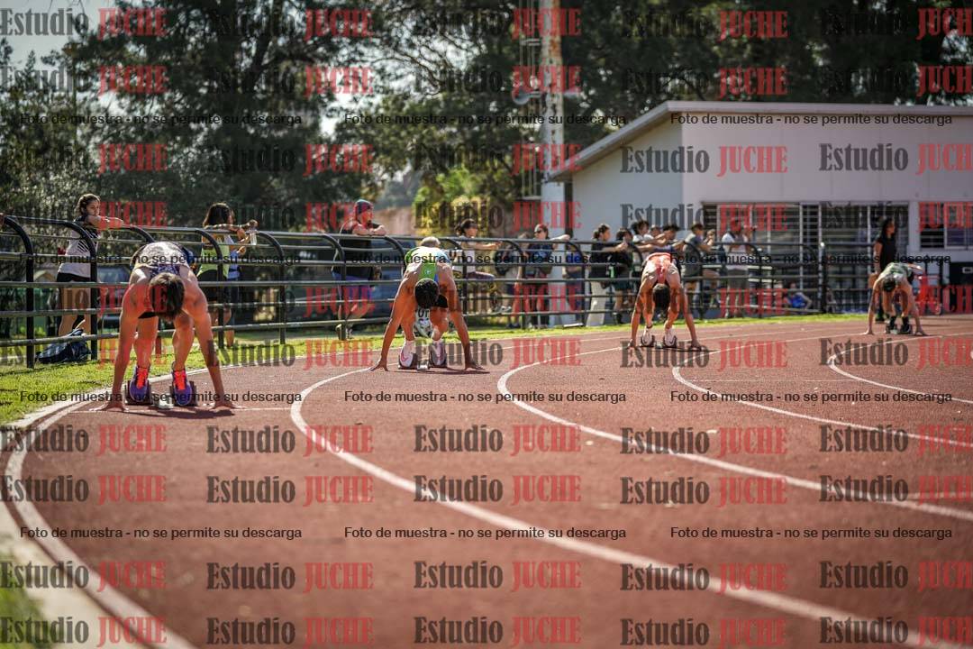 Fotos de los 400 m llanos de varones