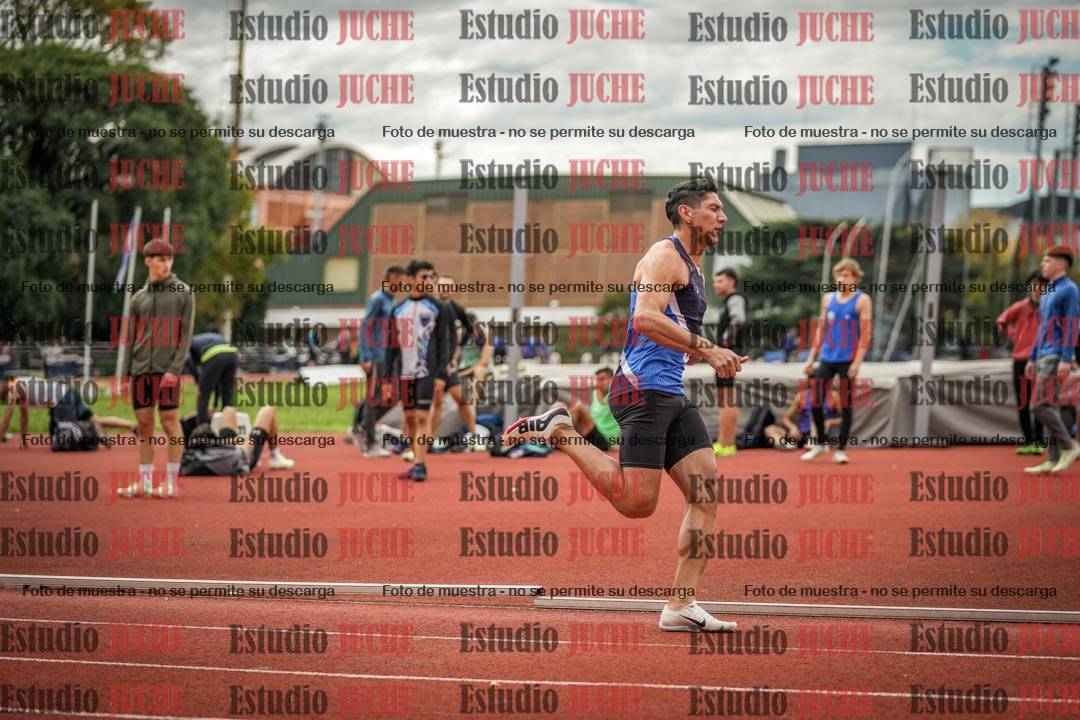 Fotos de los 400 m llanos de varones